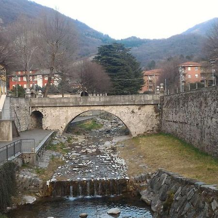 Lake House Canzo Bagian luar foto