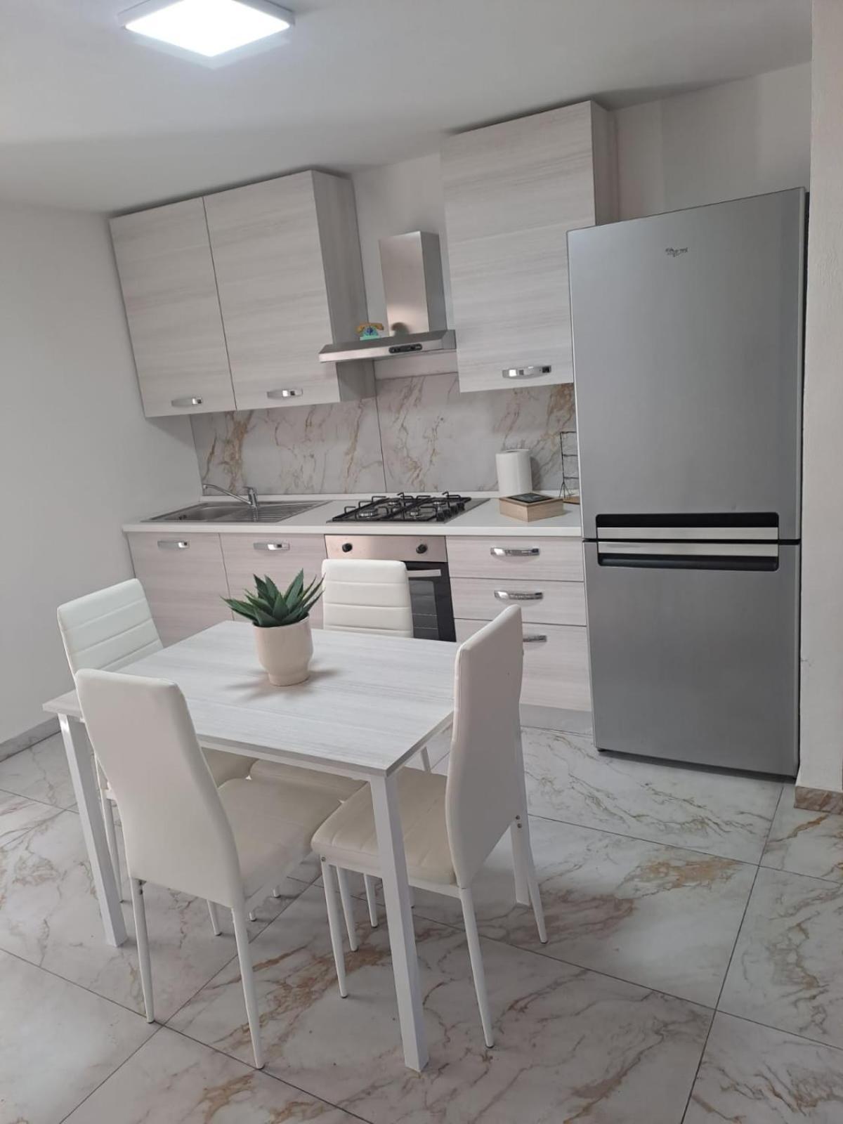 Lake House Canzo Bagian luar foto